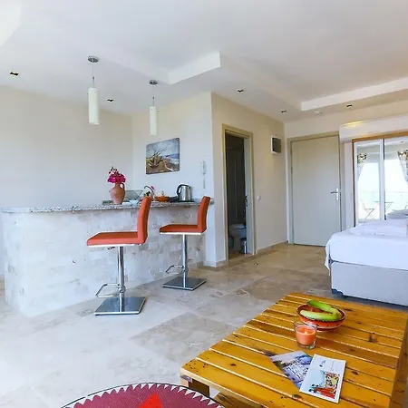 Saylam Hotel 4*