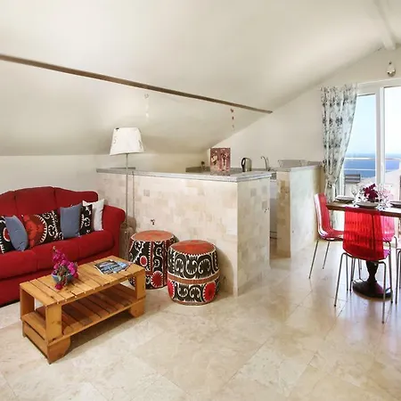 Saylam Hotel 4*
