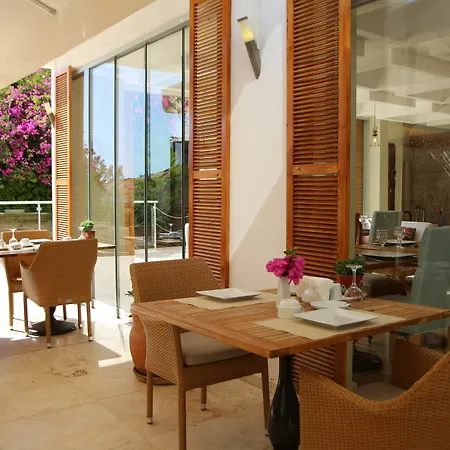 Saylam Hotel 4*