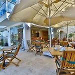 Saylam Hotel